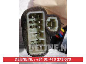 Kia Sportage Multi-functional window switch O311818 photo 2
