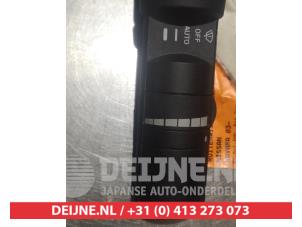 Nissan Navara Ruitenwis Schakelaar O309773 foto 2