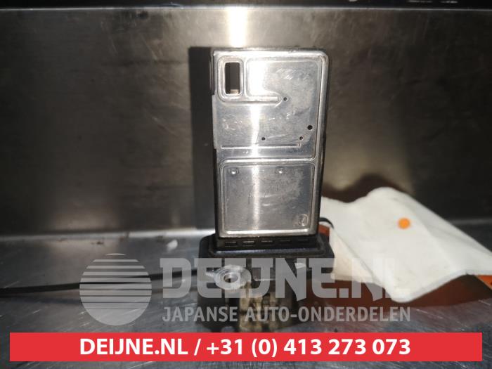 Nissan Navara Luchthoeveelheidsmeter O342612