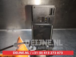Nissan Qashqai Luchthoeveelheidsmeter O342554 foto 2