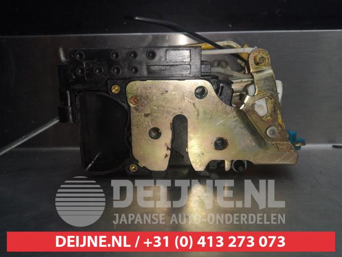 Daewoo Tacuma Türschlossmechanik 4-türig rechts vorne O280951