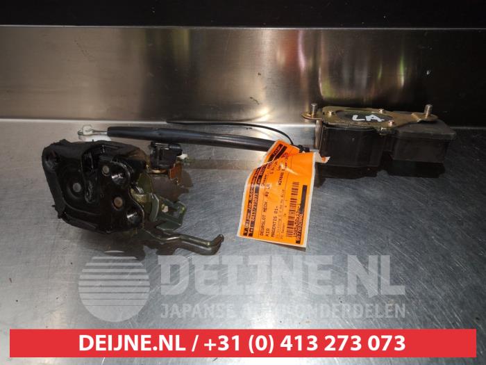 Kia Magentis Deurslot Mechaniek 4Deurs links-achter O280204