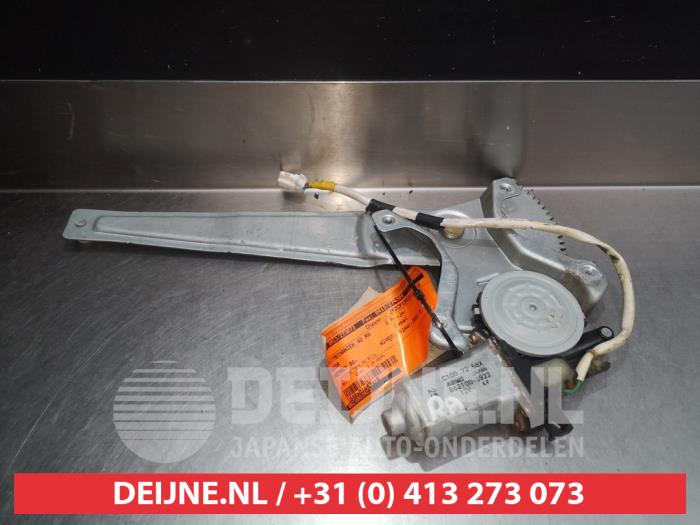 Mazda Premacy Fenstermechanik 4-türig rechts hinten O291059