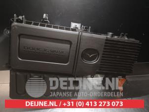 Gebruikte Luchtfilterhuis Mazda 3 Sport (BL14/BLA4/BLB4) 1.6i MZR 16V Prijs € 50,00 Margeregeling aangeboden door V.Deijne Jap.Auto-onderdelen BV