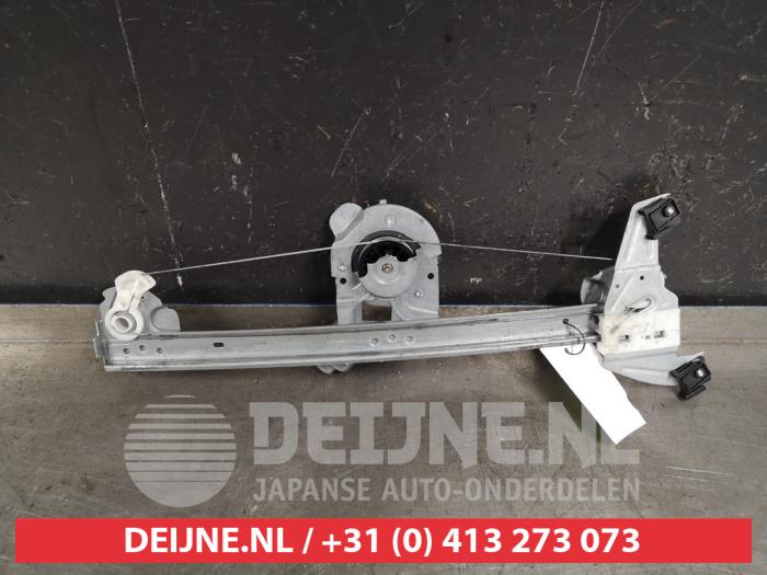 Toyota Aygo Ruitmechaniek 4Deurs links-voor O276100