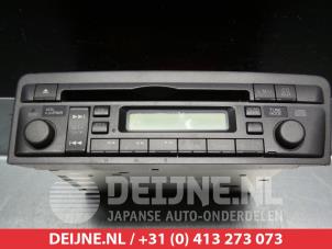 Gebruikte Radio Honda Civic (EP/EU) 1.4 16V Prijs € 75,00 Margeregeling aangeboden door V.Deijne Jap.Auto-onderdelen BV