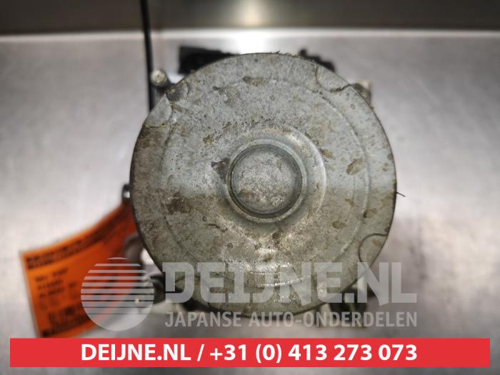 Nissan Almera ABS Pumpe O337556