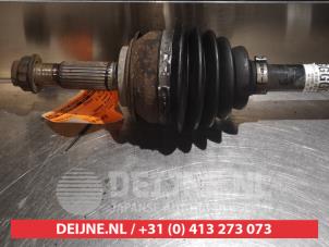 Toyota Yaris Antriebswelle links vorne O318645 foto 2