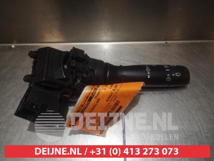 Toyota Yaris Scheibenwischer Schalter O310354