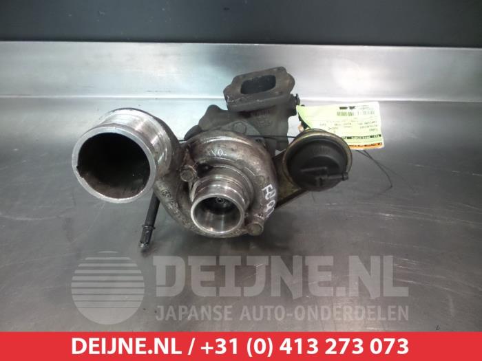 Mitsubishi Carisma Turbo O365814