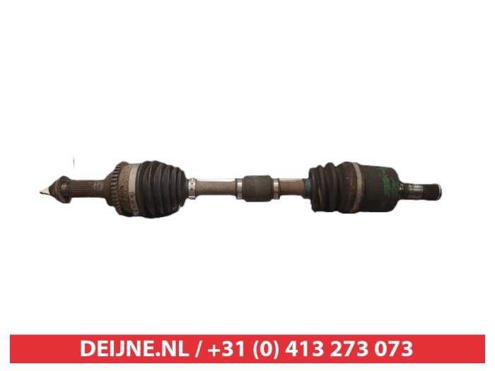 Mazda 323 Aandrijfas links-voor O317419