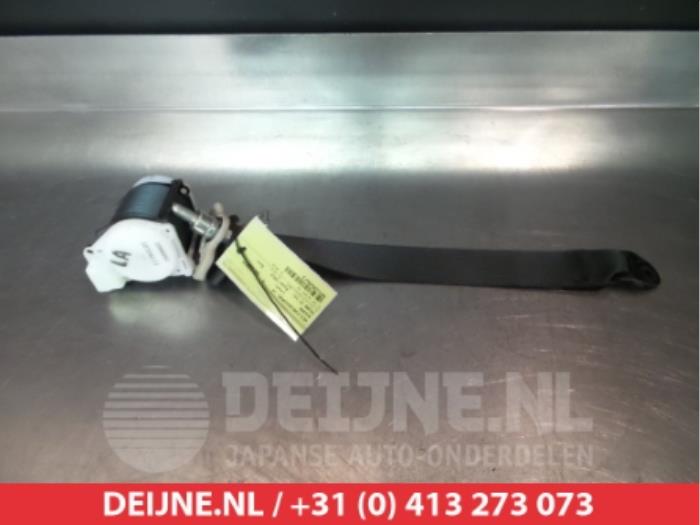 Nissan Micra Veiligheidsgordel links-achter O315717