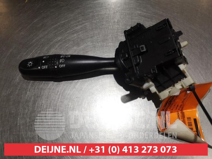 Daihatsu Materia Licht Schalter O307154