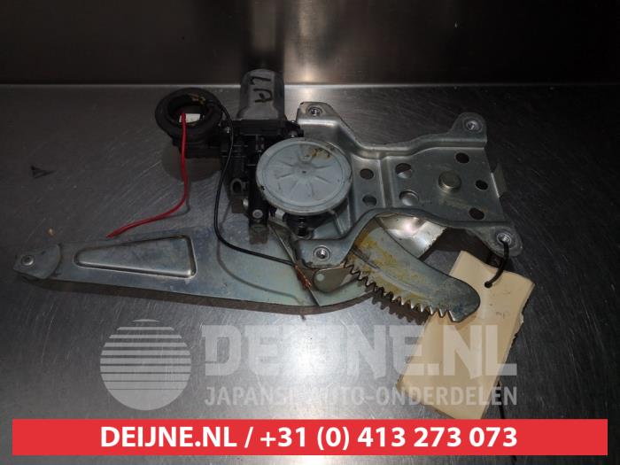 Daihatsu Materia Ruitmechaniek 4Deurs links-achter O290802