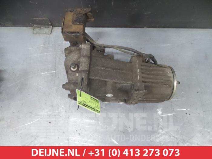 Gebruikte Cardanklok achter Mitsubishi Outlander (CW) 2.0 DI-D 16V 4x4 Prijs € 150,00 Margeregeling aangeboden door V.Deijne Jap.Auto-onderdelen BV