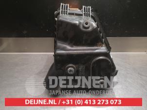Toyota Rav-4 Air box O357332 photo 3