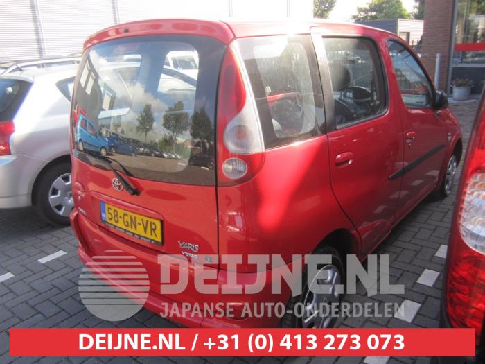 Toyota Yaris Verso Portier 4Deurs rechts-achter O286756