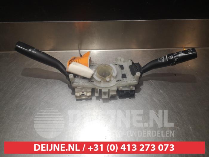 Toyota Landcruiser Steering column stalk O309234