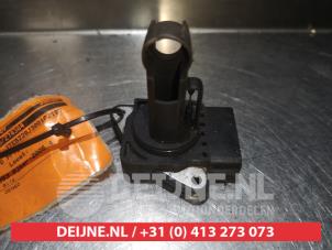 Gebruikte Luchthoeveelheidsmeter Toyota Land Cruiser (J12) 3.0 D-4D 16V Prijs € 25,00 Margeregeling aangeboden door V.Deijne Jap.Auto-onderdelen BV