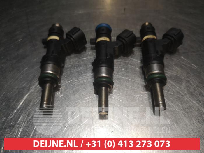 Mitsubishi Lancer Injector (benzine injectie) O355805