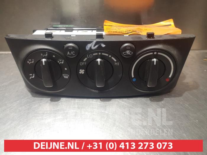 Toyota Avensis Heizung Bedienpaneel O306324