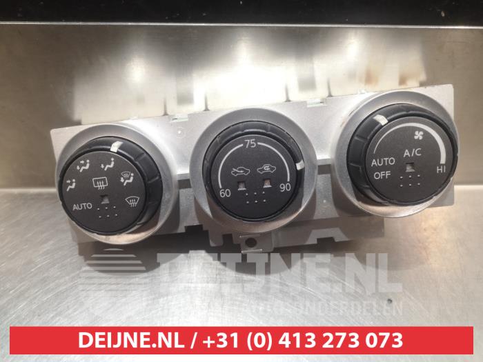 Nissan 350 Z Heater control panel O305734