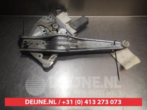Toyota Avensis Ruitmechaniek 4Deurs rechts-achter O291748 foto 2