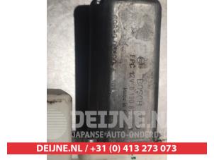 Toyota Avensis Ruitmechaniek 4Deurs rechts-achter O291748 foto 3