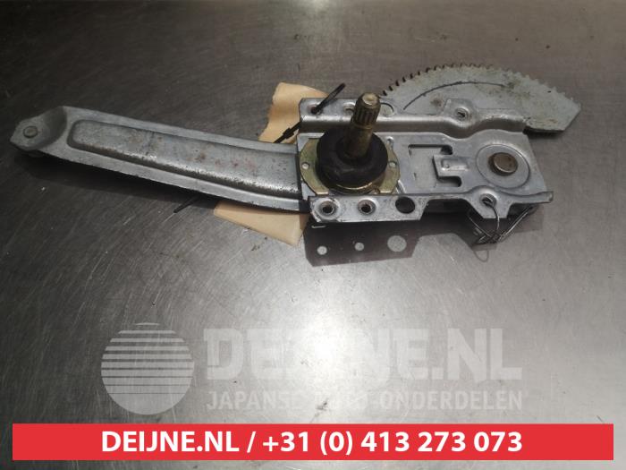 Mazda Demio Ruitmechaniek 4Deurs rechts-achter O291054