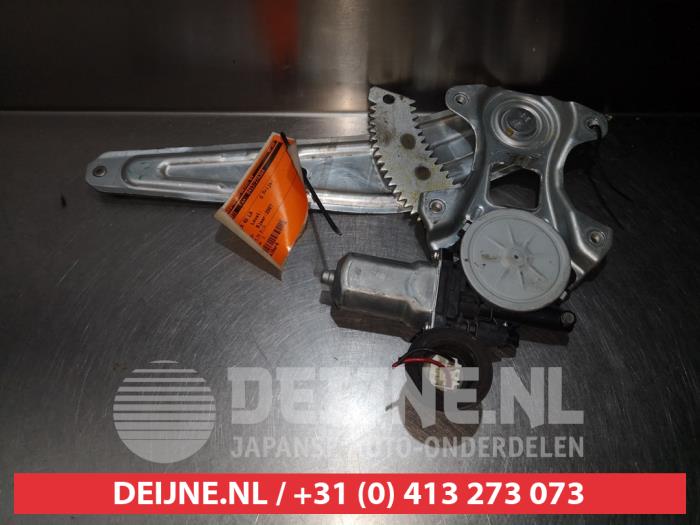 Daihatsu Sirion Fenstermechanik 4-türig links hinten O290789