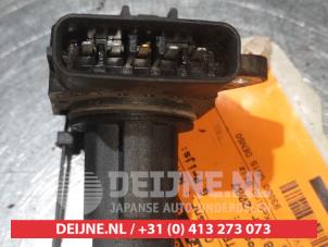 Toyota Hilux Airflow meter O342985 photo 2