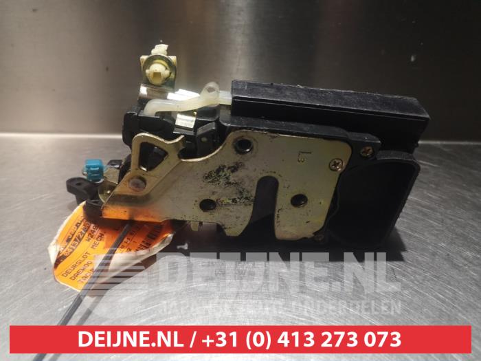 Daewoo Tacuma Türschlossmechanik 4-türig links hinten O280281