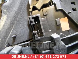 Toyota Corolla Rücklicht rechts O300207 foto 3