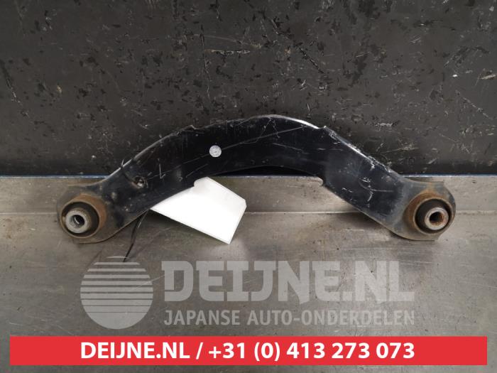 Mitsubishi Lancer Draagarm rechts-achter O384520