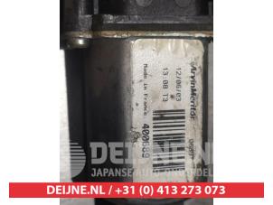 Nissan Almera Ruitmechaniek 4Deurs rechts-achter O291188 foto 3