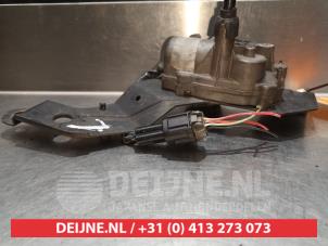 Nissan Patrol Headlight washer motor O267706 photo 2