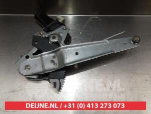 Hyundai Getz Ruitmechaniek 4Deurs links-achter O290321 foto 3