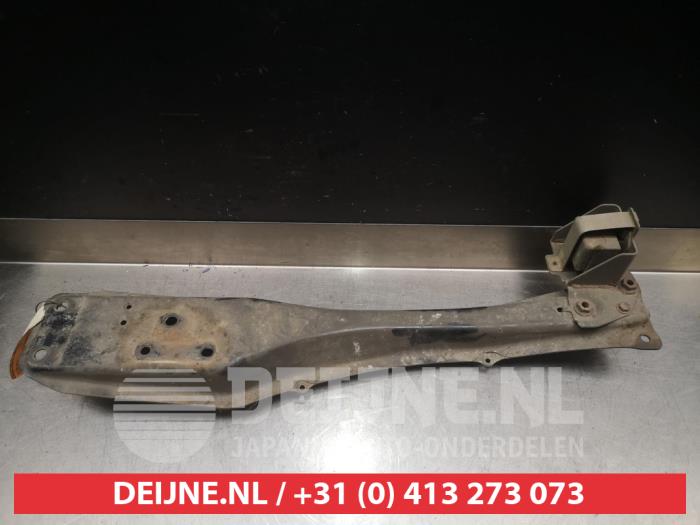 Gebruikte Motorbalk Toyota Avensis Verso (M20) 2.0 D-4D 16V Prijs € 75,00 Margeregeling aangeboden door V.Deijne Jap.Auto-onderdelen BV