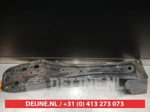 Toyota Avensis Verso Motorbalken O350496 foto 2
