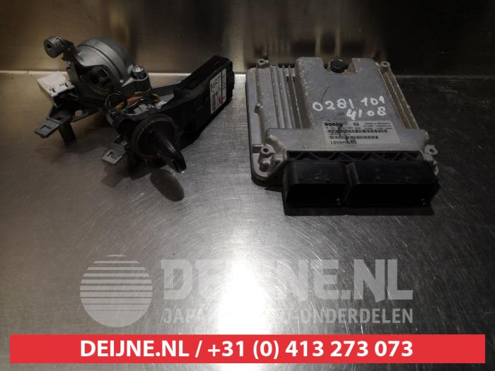 Mitsubishi Outlander Kontaktslot+Sleutel O335543