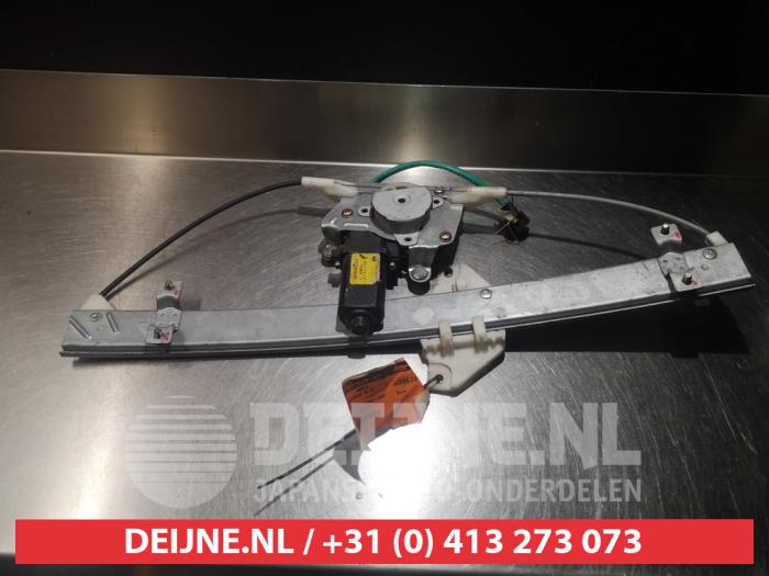 Daewoo Nubira Rear door window mechanism 4-door, left O290608