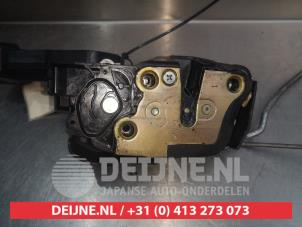 Toyota Corolla Deurslot Mechaniek 4Deurs rechts-voor O281204 foto 3