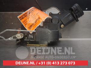 Toyota Corolla Deurslot Mechaniek 4Deurs rechts-voor O281204 foto 2