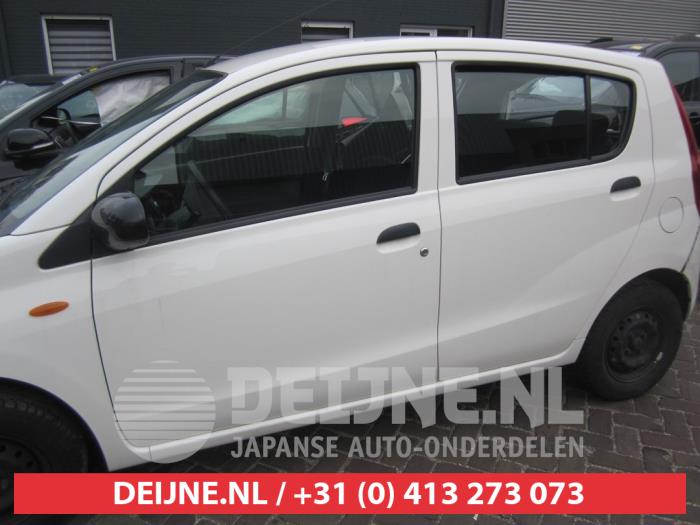Daihatsu Cuore Portier 4Deurs links-achter O285575
