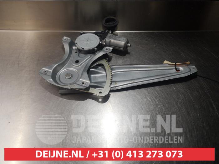 Toyota Auris Rear door window mechanism 4-door, left O290967