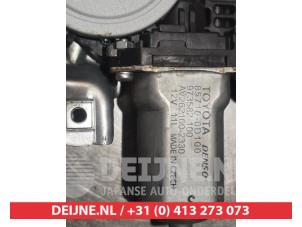 Toyota Auris Fenstermechanik 4-türig links hinten O290967 foto 3