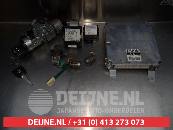 Mazda Premacy Schlossset Zylinder (komplett) O277777