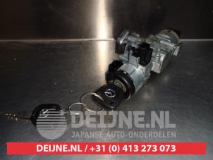 Mazda Premacy Zündschloss+Schlüssel O334720 foto 2