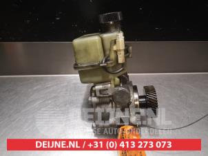 Mazda 6 Power steering pump O390546 photo 2