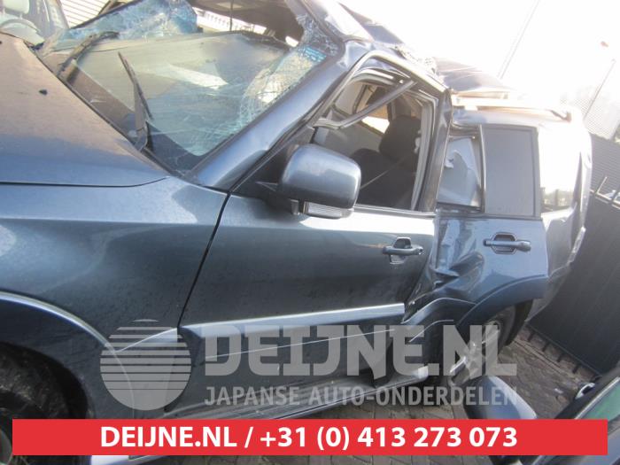 Mitsubishi Pajero Portierruit 4Deurs links-voor O274158